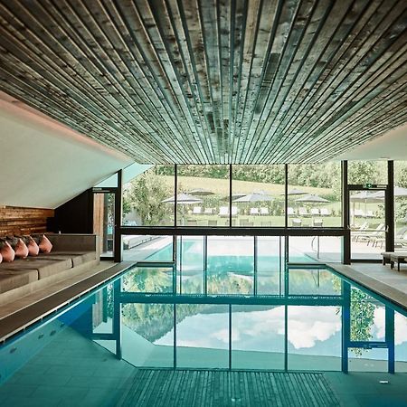 Hotel Petrus Бруніко Екстер'єр фото