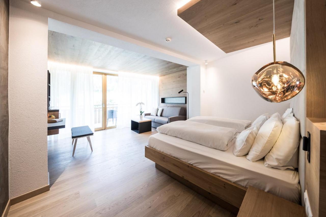 Hotel Petrus Бруніко Екстер'єр фото