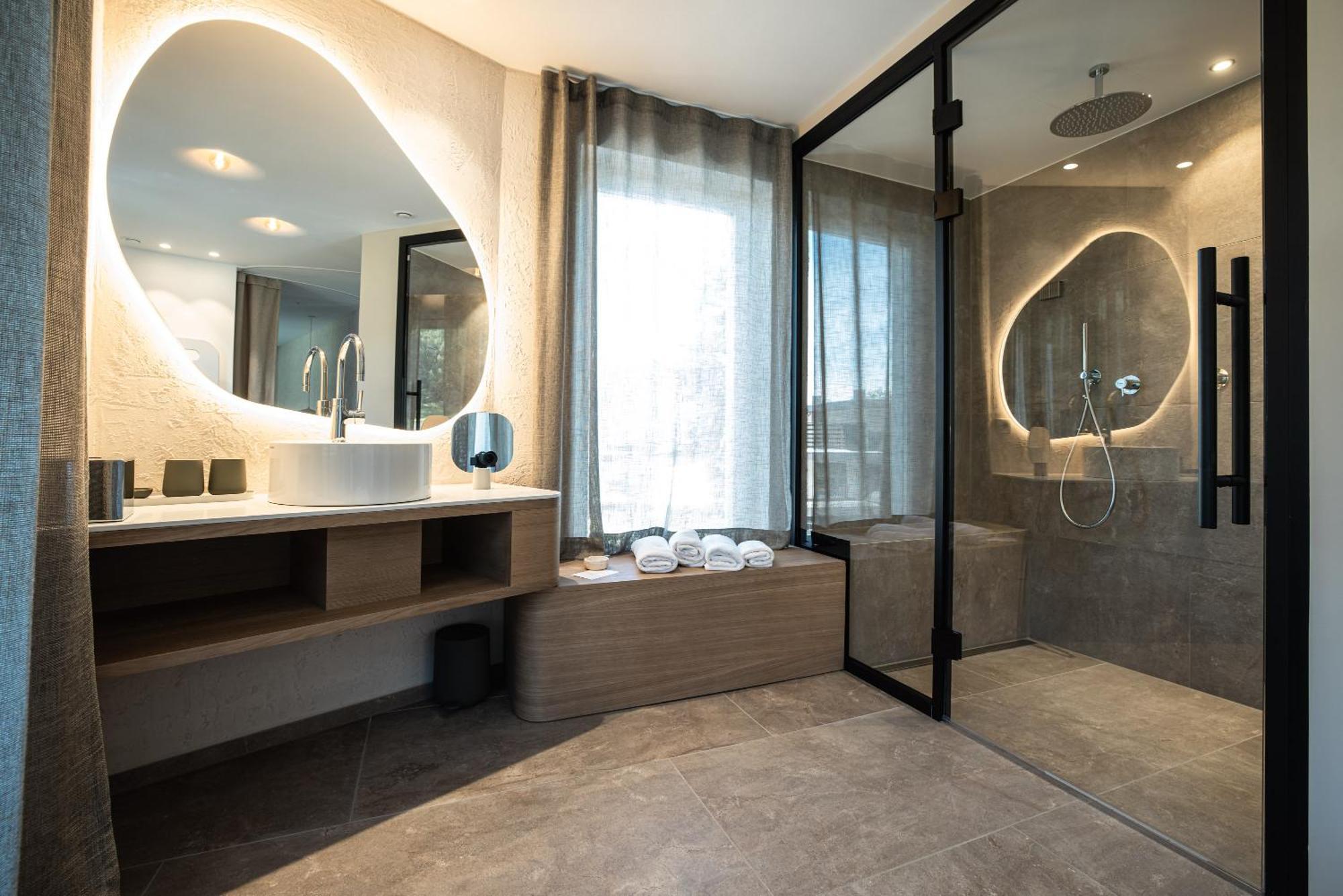 Hotel Petrus Бруніко Екстер'єр фото