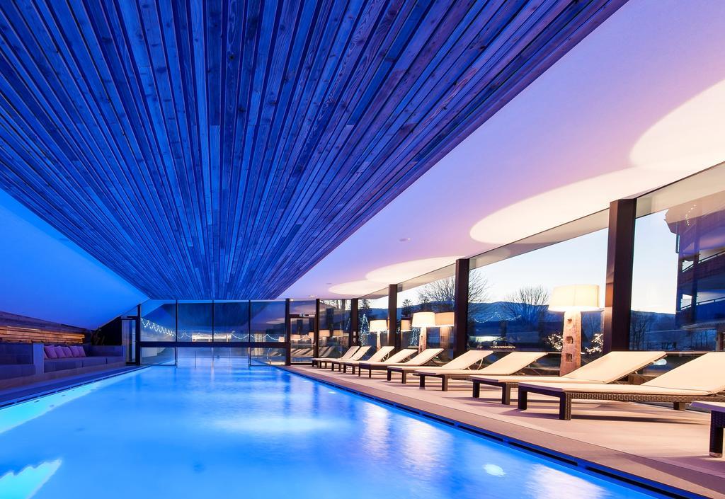 Hotel Petrus Бруніко Екстер'єр фото