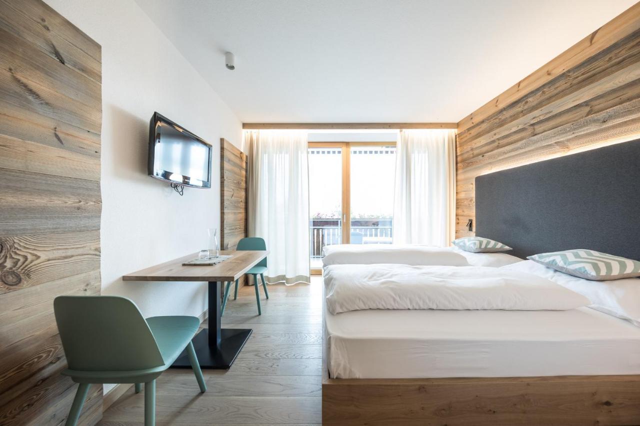 Hotel Petrus Бруніко Екстер'єр фото